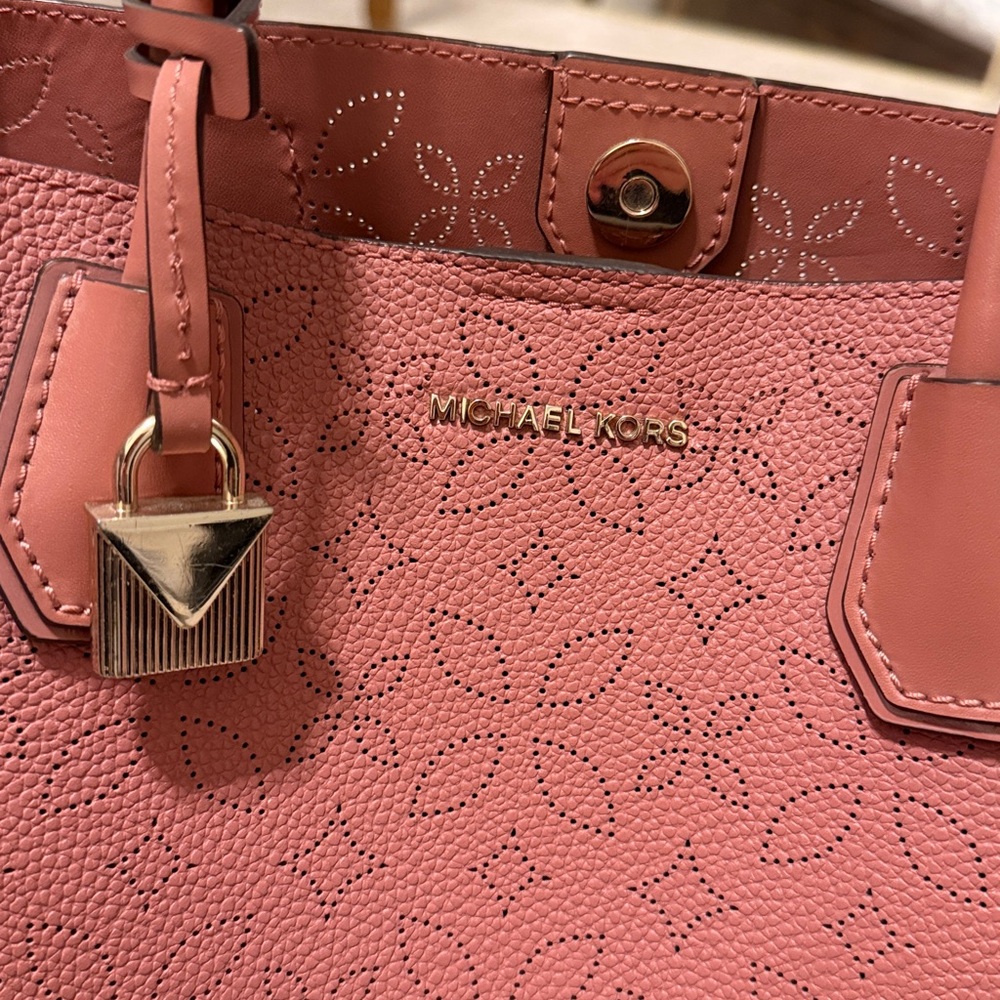 Michael Kors Mercer Gallery purse - Picture 2 of 10